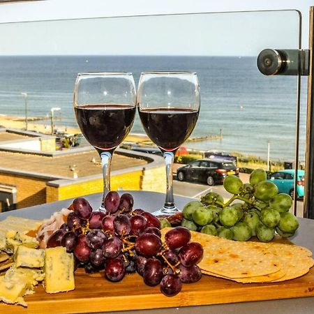 Soho Beach Apartment With Fabulous Sea View And 2 Minutes To The Beach With Free Parking And Netflix Bournemouth Exterior foto
